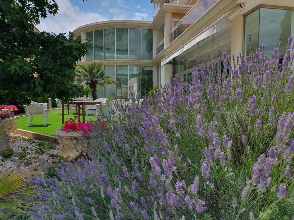 Hotel & Apartaments Thalassa Sport & Spa Roses Exteriér fotografie