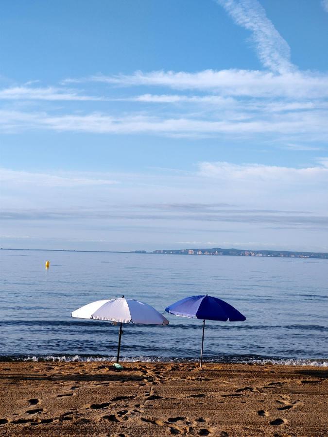 Hotel & Apartaments Thalassa Sport & Spa Roses Exteriér fotografie