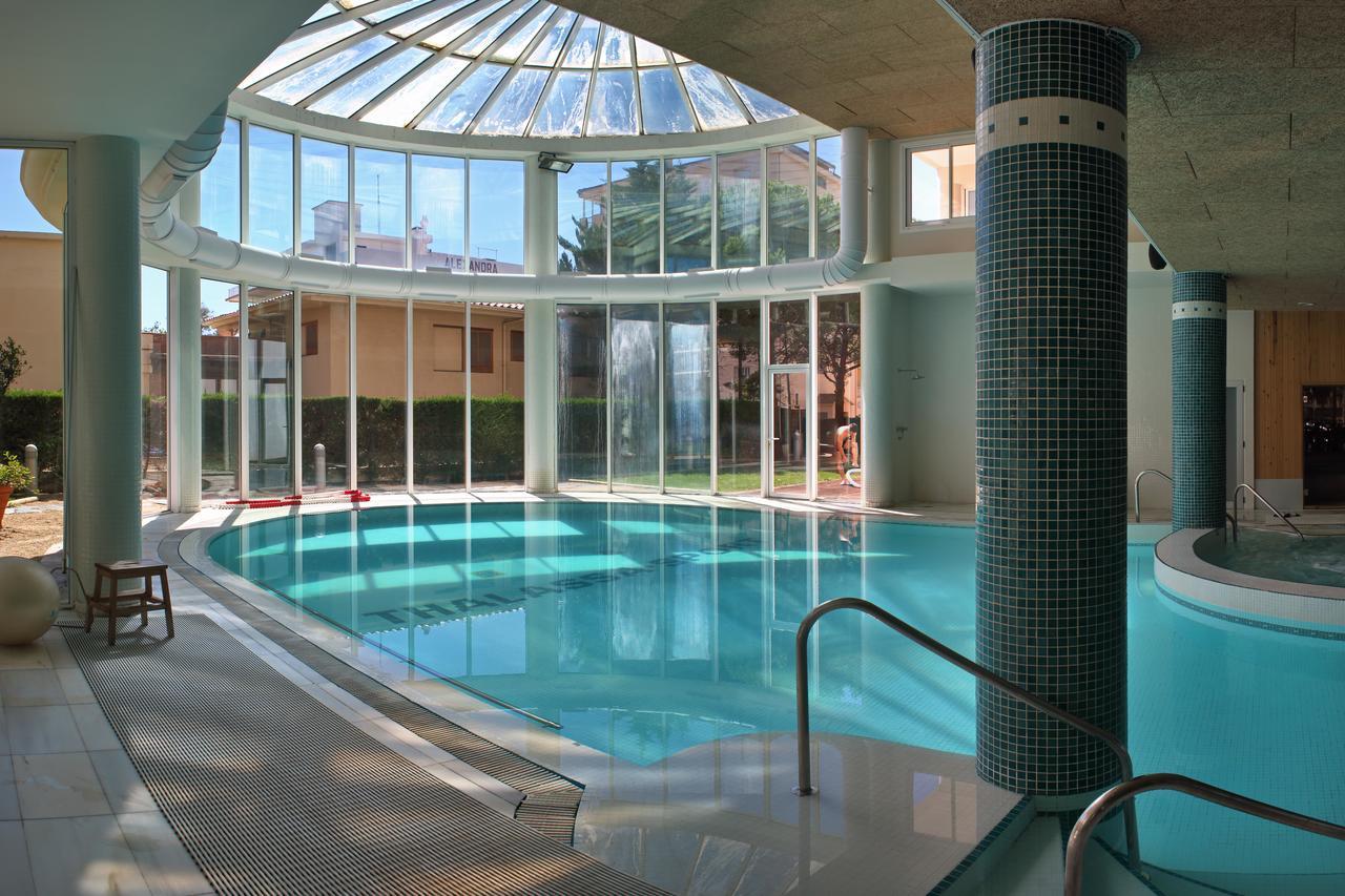 Hotel & Apartaments Thalassa Sport & Spa Roses Exteriér fotografie